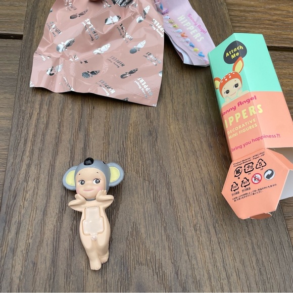 Sonny Angel hipper Koala collectible mini figure attach me - Picture 10 of 13